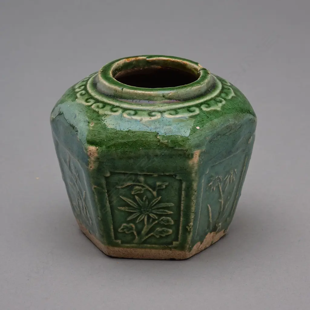 Chinese stoneware jar, c.1875 Image 1++